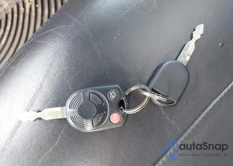 2008 Ford Escape Limited z USA, uszkodzony, nr VIN 1FMCU04168KC31954